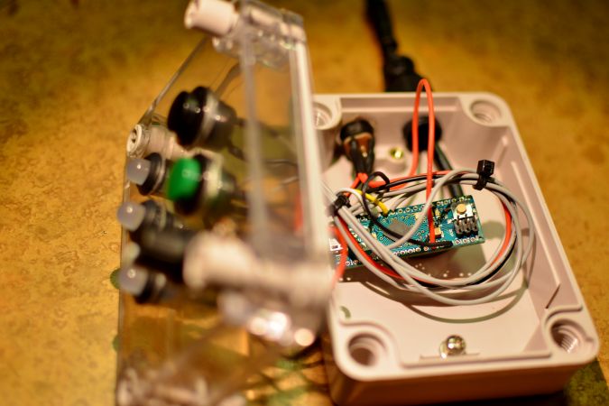 Illuminated DJ Table #202<br>6,000 x 4,000<br>Published 9 years ago