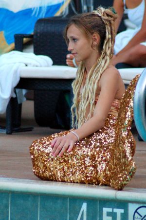 Mermaid Convention Photography #276<br>1,354 x 2,030<br>Published 9 years ago